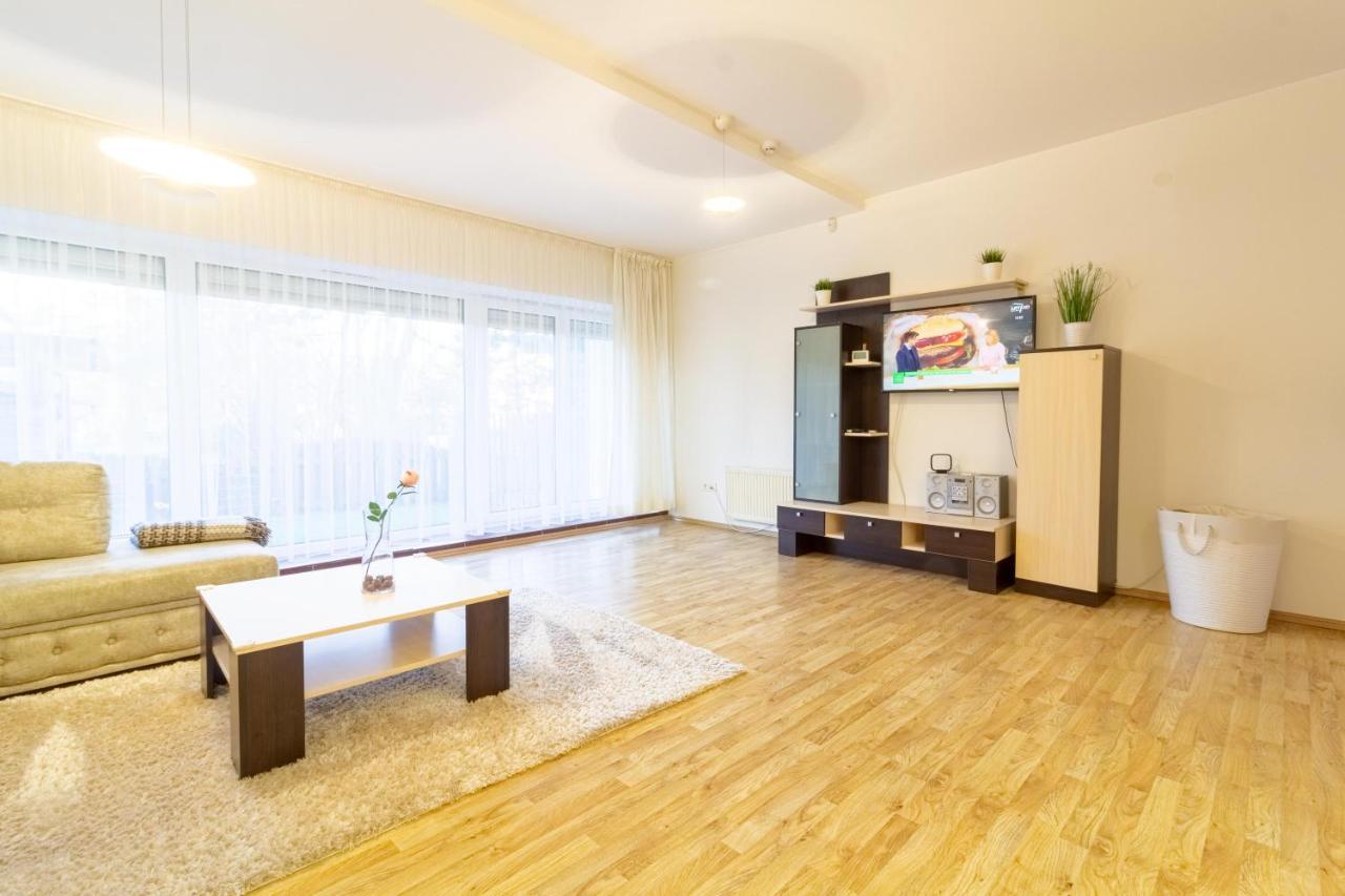 Apartment Heart Of Palanga Esterno foto